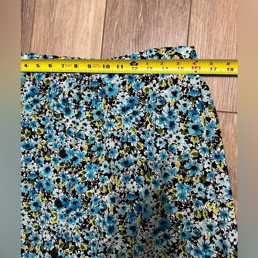 🛍️Christopher & Bank Button down open floral skirt size 12 - Picture 3 of 7